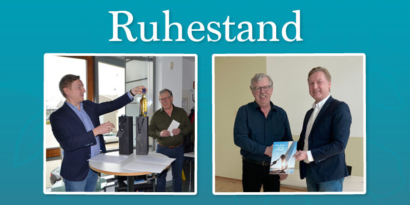 Zwei Fotos zum Ruhestand: Links ein Geschenkübergabe, rechts ein Händedruck mit Buchübergabe. Feierliche Stimmung.